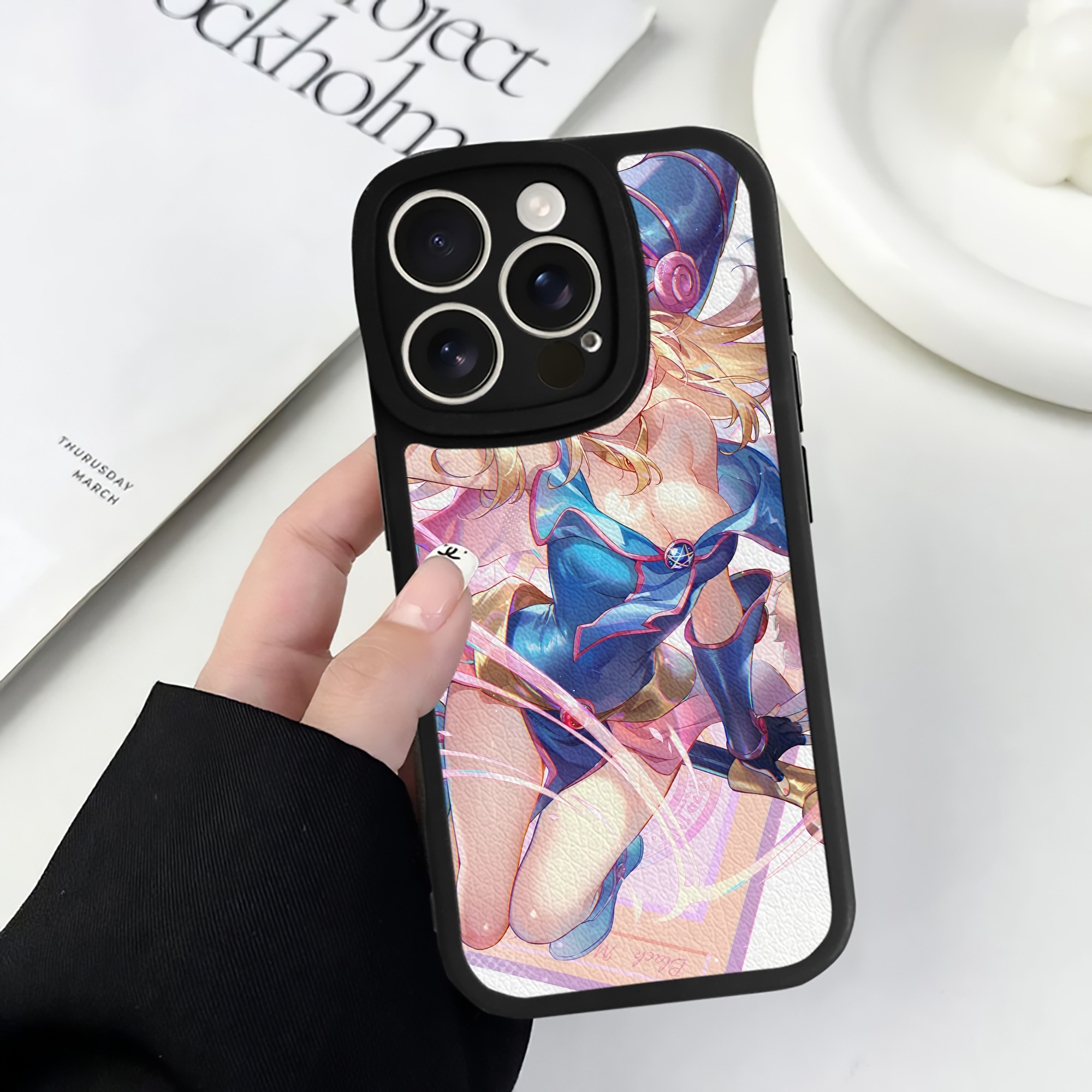 （画像用） 遊☆戯☆王 Yu-Gi-Oh! 【iPhone 16シリーズ対応】シリコンスマホケース（レザー調） 材質：シリコン